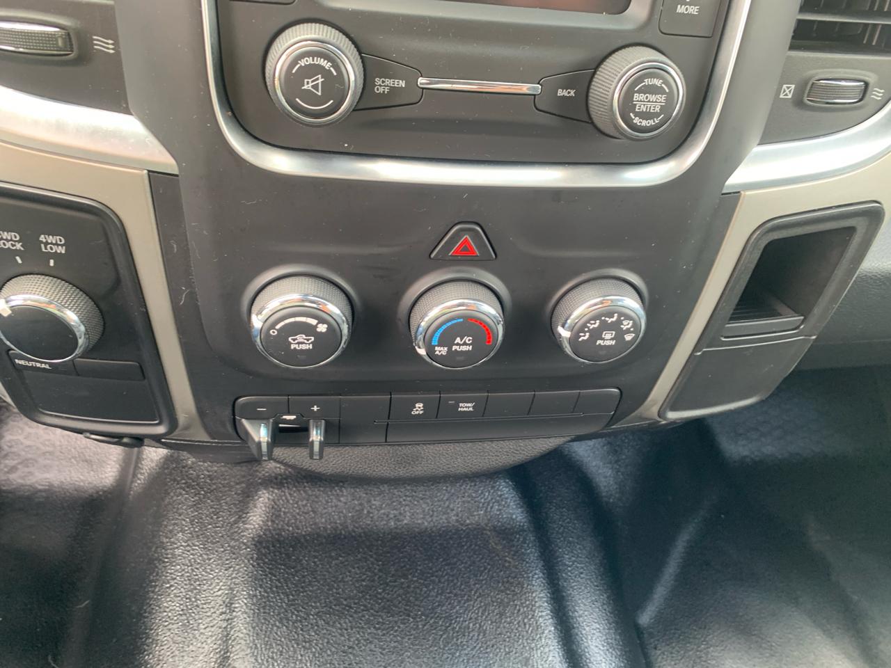 RAM 2500 4WD Crew Cab 149" SLT 2016