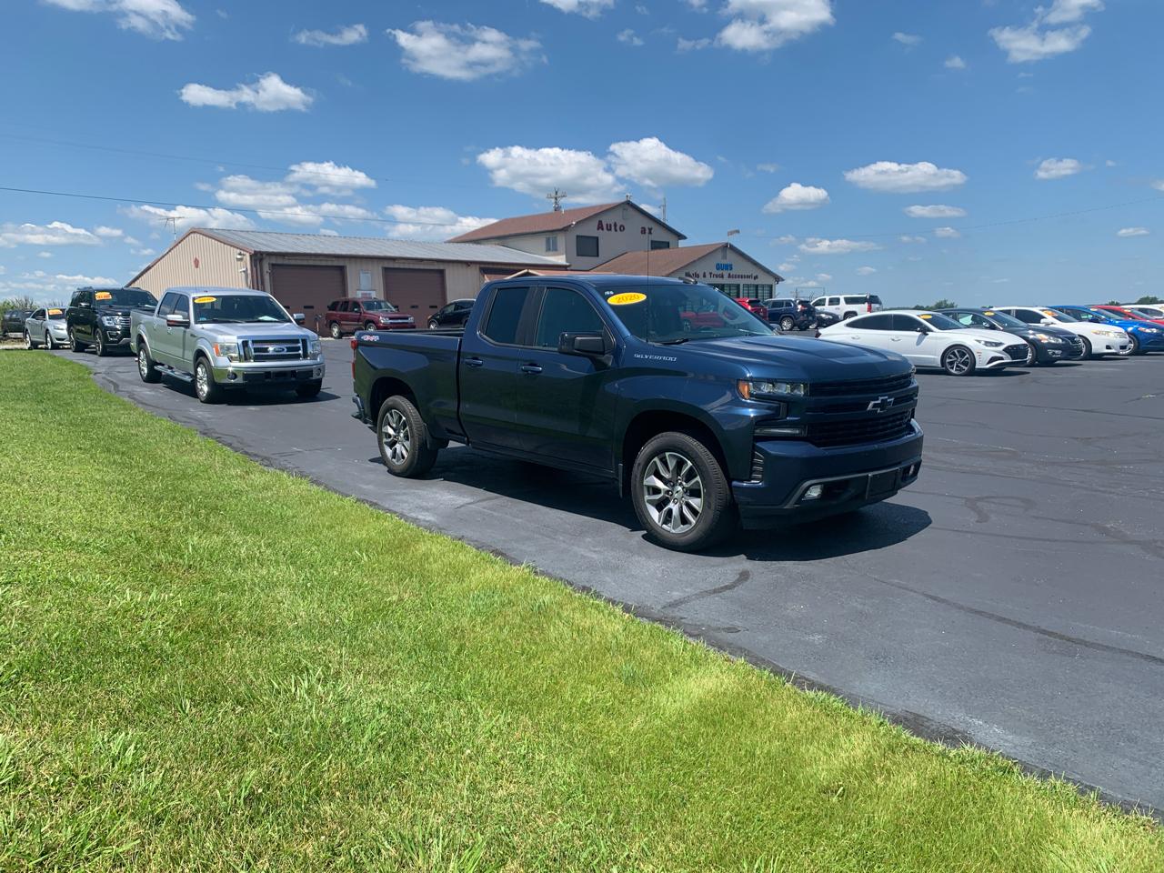 Chevrolet Silverado 1500 4WD Double Cab 147" RST 2020