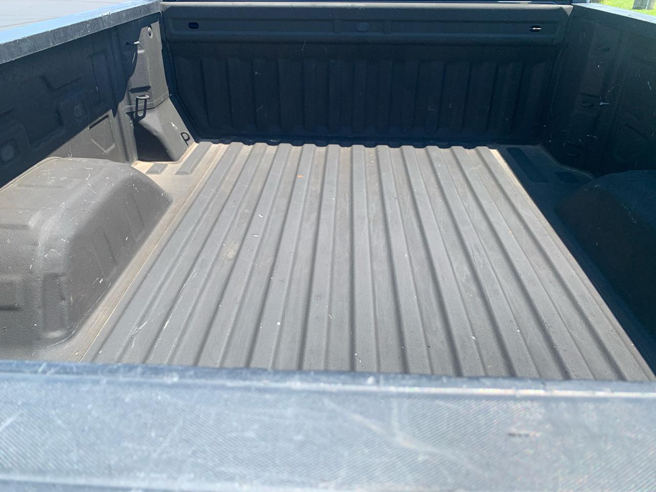 Chevrolet Silverado 1500 4WD Double Cab 147" RST 2020