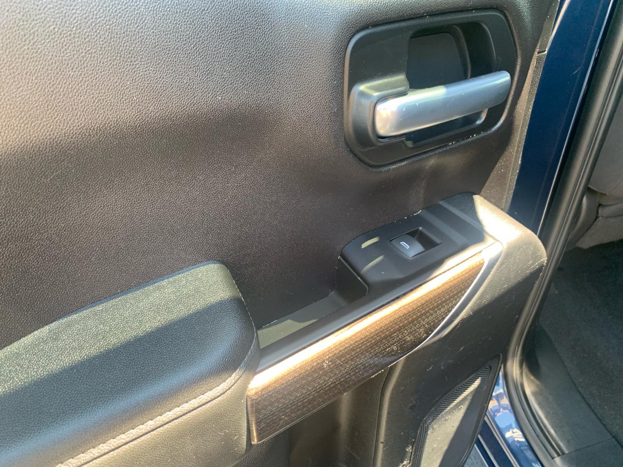 Chevrolet Silverado 1500 4WD Double Cab 147" RST 2020