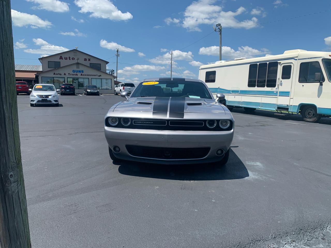 Dodge Challenger SXT Plus RWD 2018