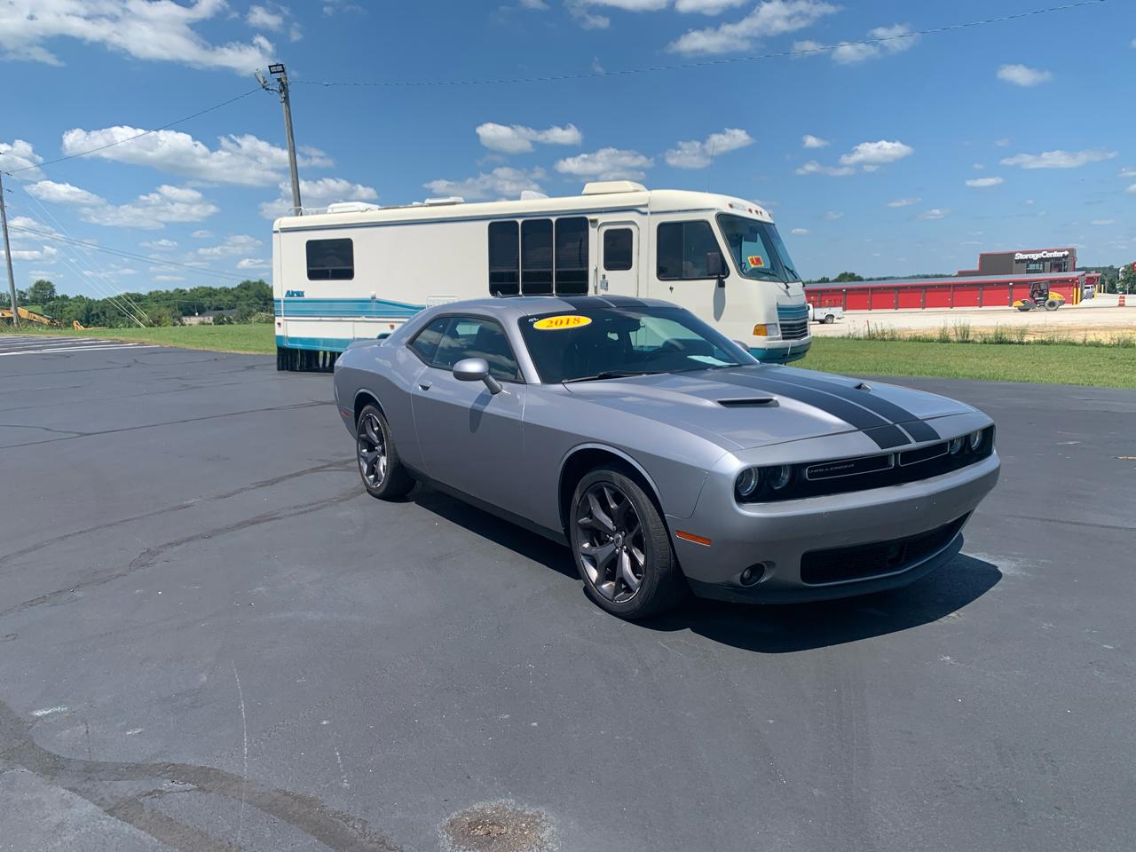 Dodge Challenger SXT Plus RWD 2018