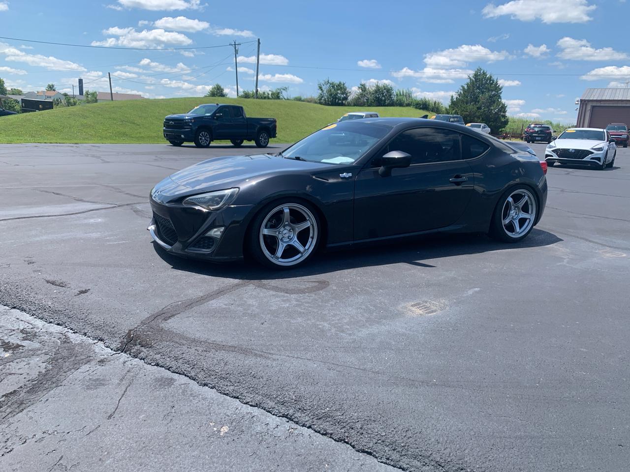 Scion FR-S 2dr Cpe Man (Natl) 2013
