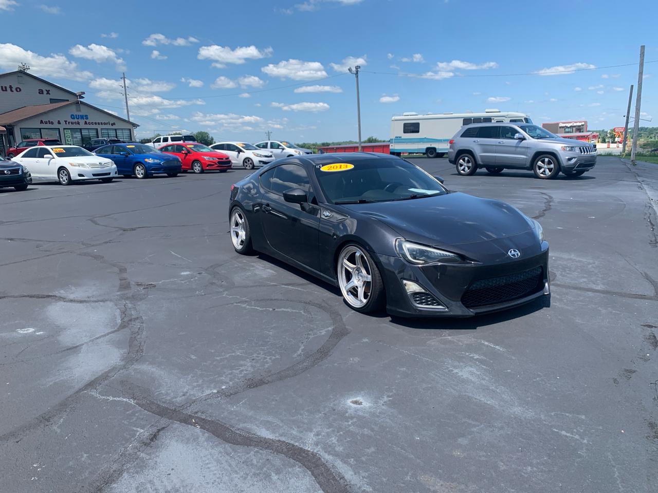 Scion FR-S 2dr Cpe Man (Natl) 2013