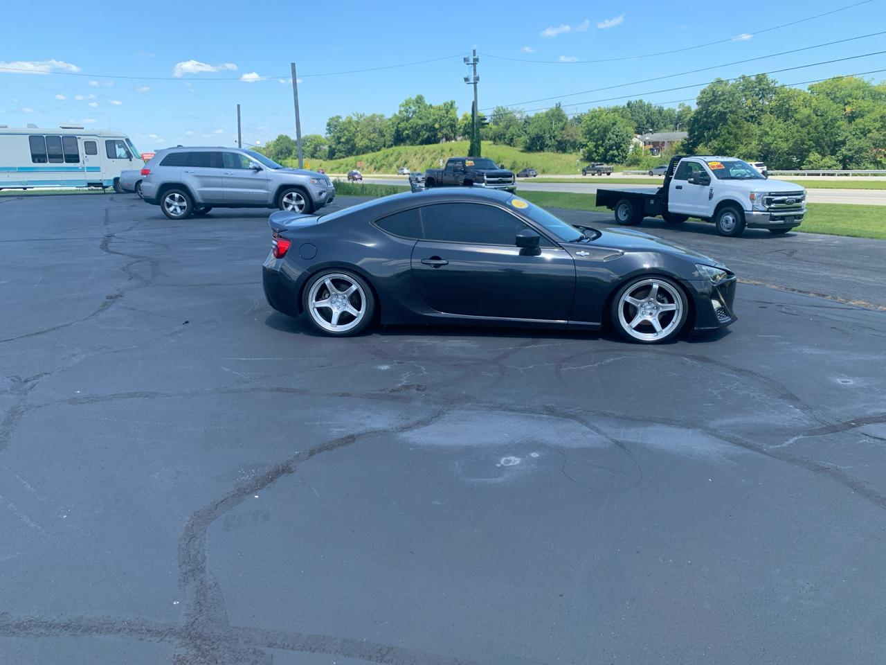 Scion FR-S 2dr Cpe Man (Natl) 2013