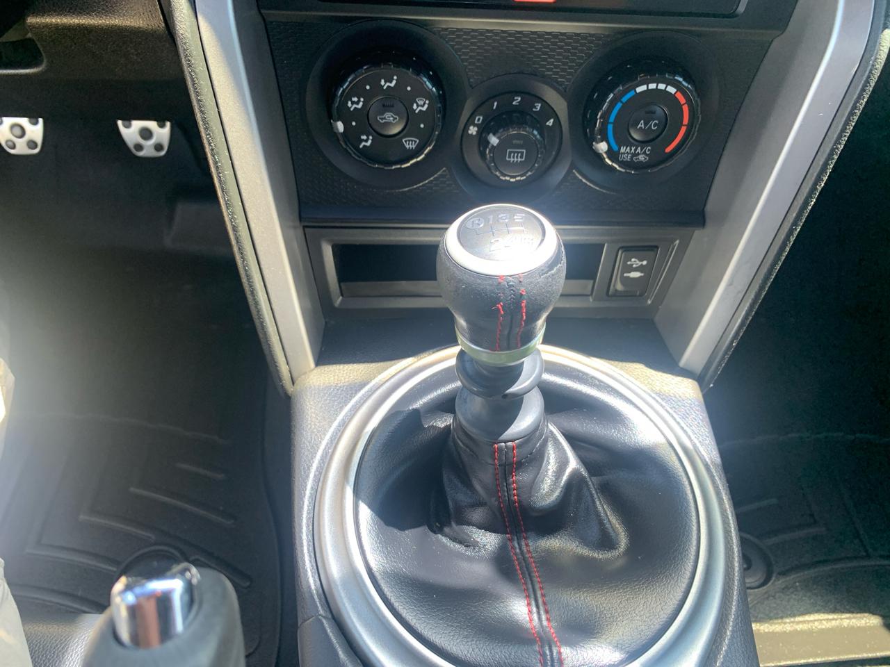 Scion FR-S 2dr Cpe Man (Natl) 2013