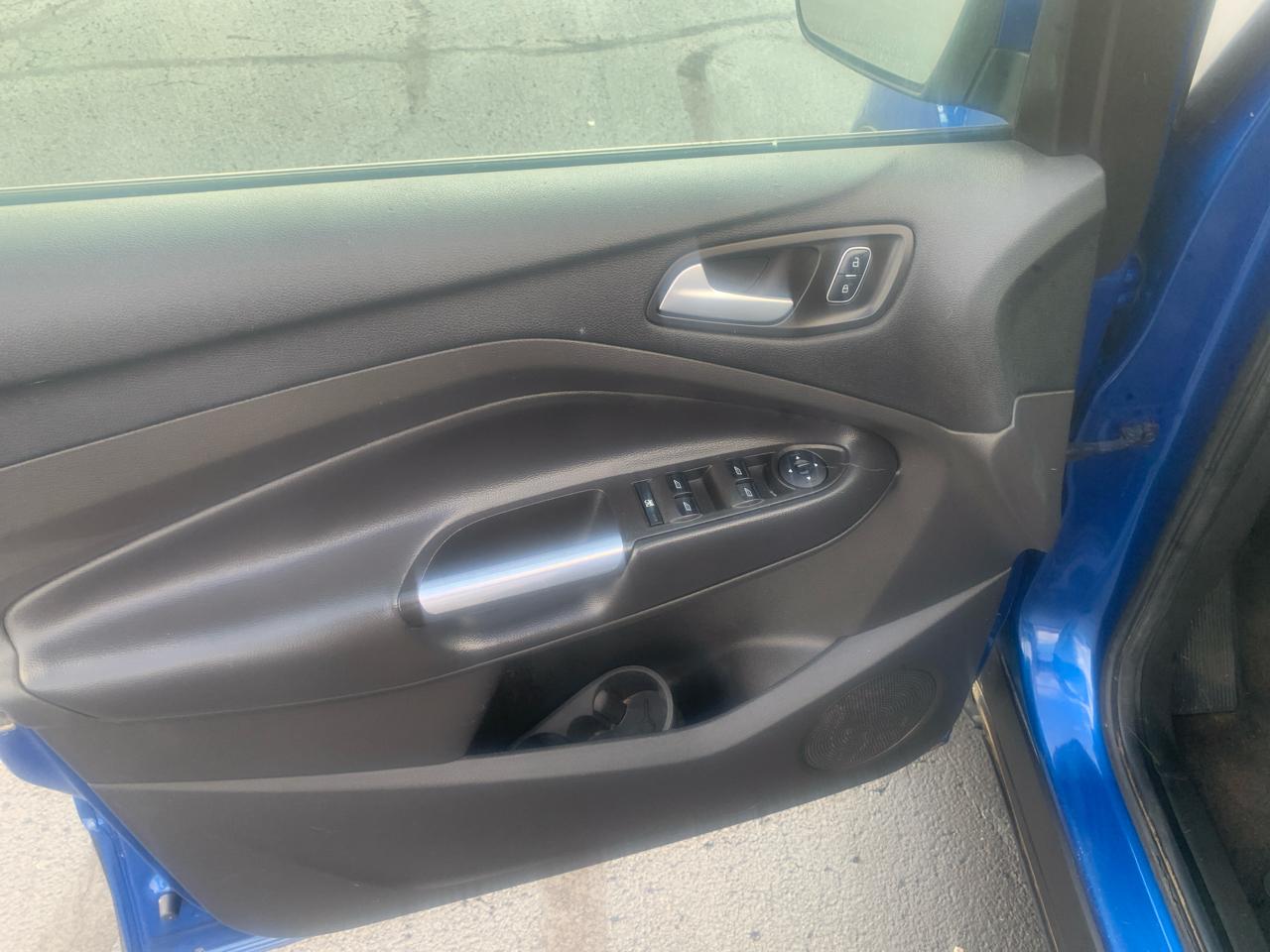 Ford Escape SE FWD 2017