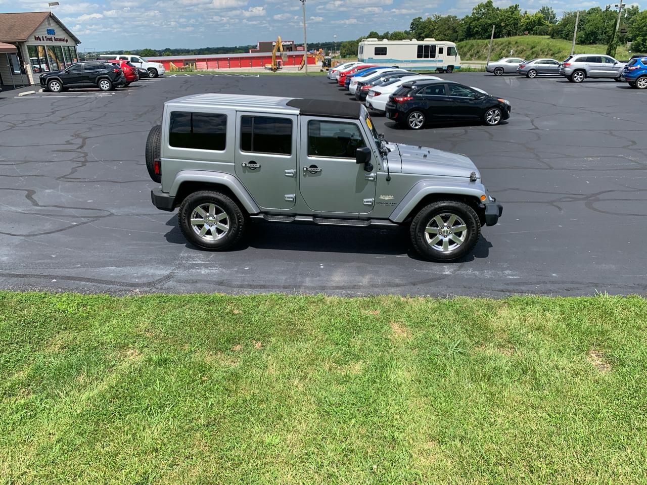Jeep Wrangler Unlimited 4WD 4dr Sahara 2015