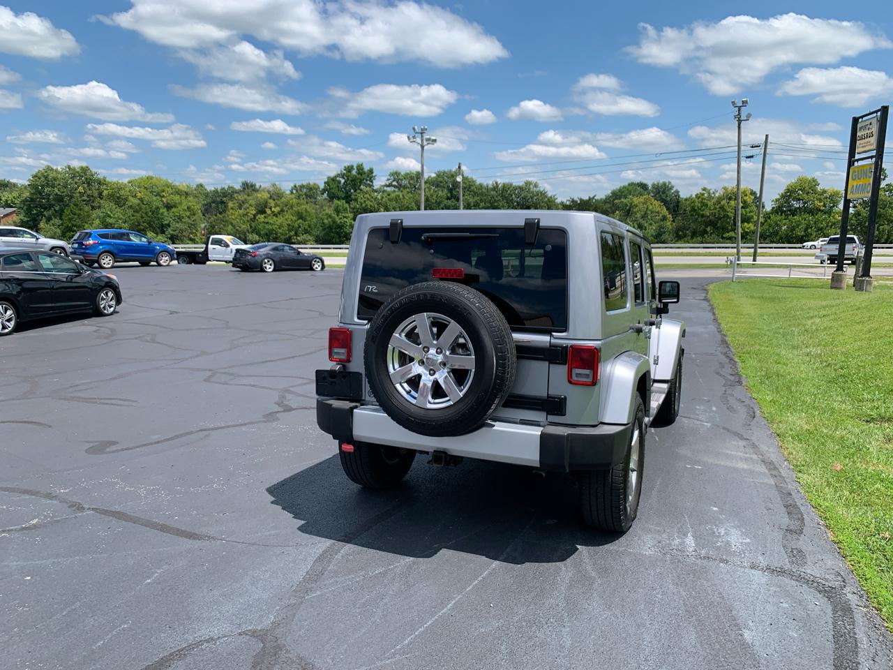 Jeep Wrangler Unlimited 4WD 4dr Sahara 2015