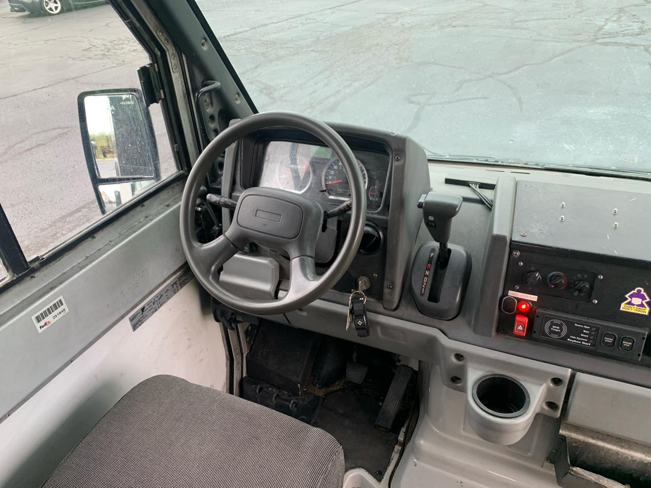 Isuzu Commercial Van 151" WB 12' REACH 2013