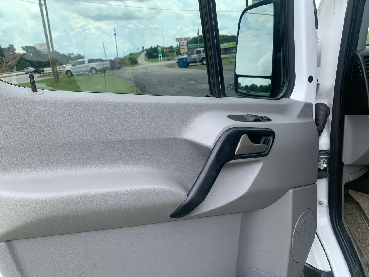 Mercedes-Benz Sprinter Cargo Vans RWD 2500 144" 2016