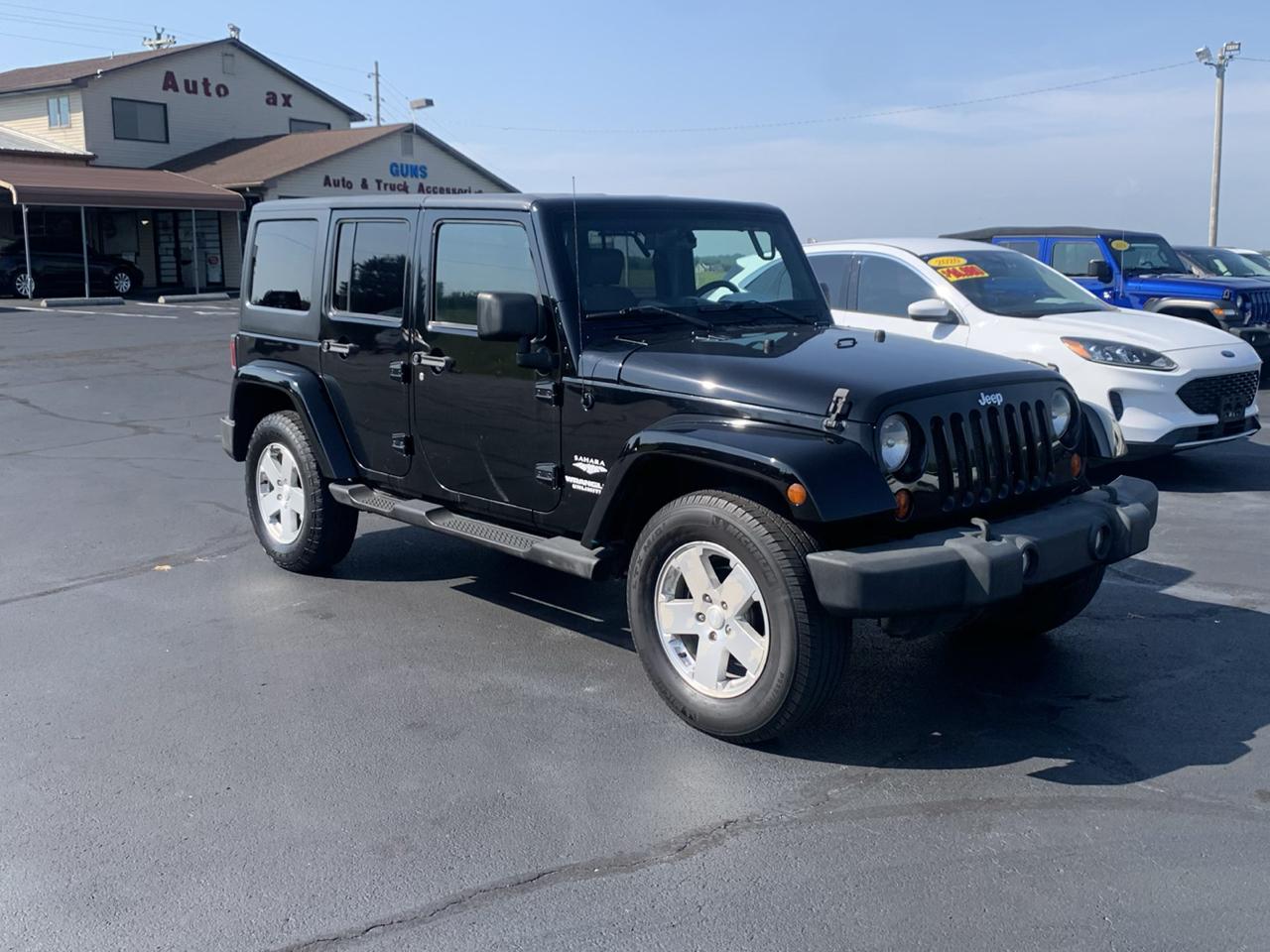 Jeep Wrangler Unlimited 4WD 4dr Sahara 2010