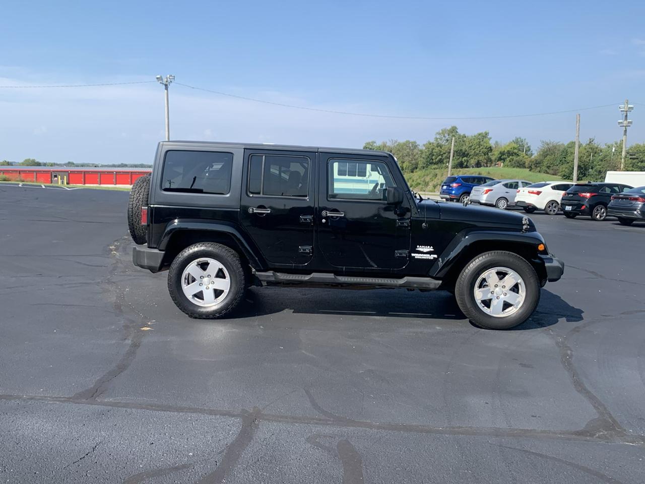 Jeep Wrangler Unlimited 4WD 4dr Sahara 2010