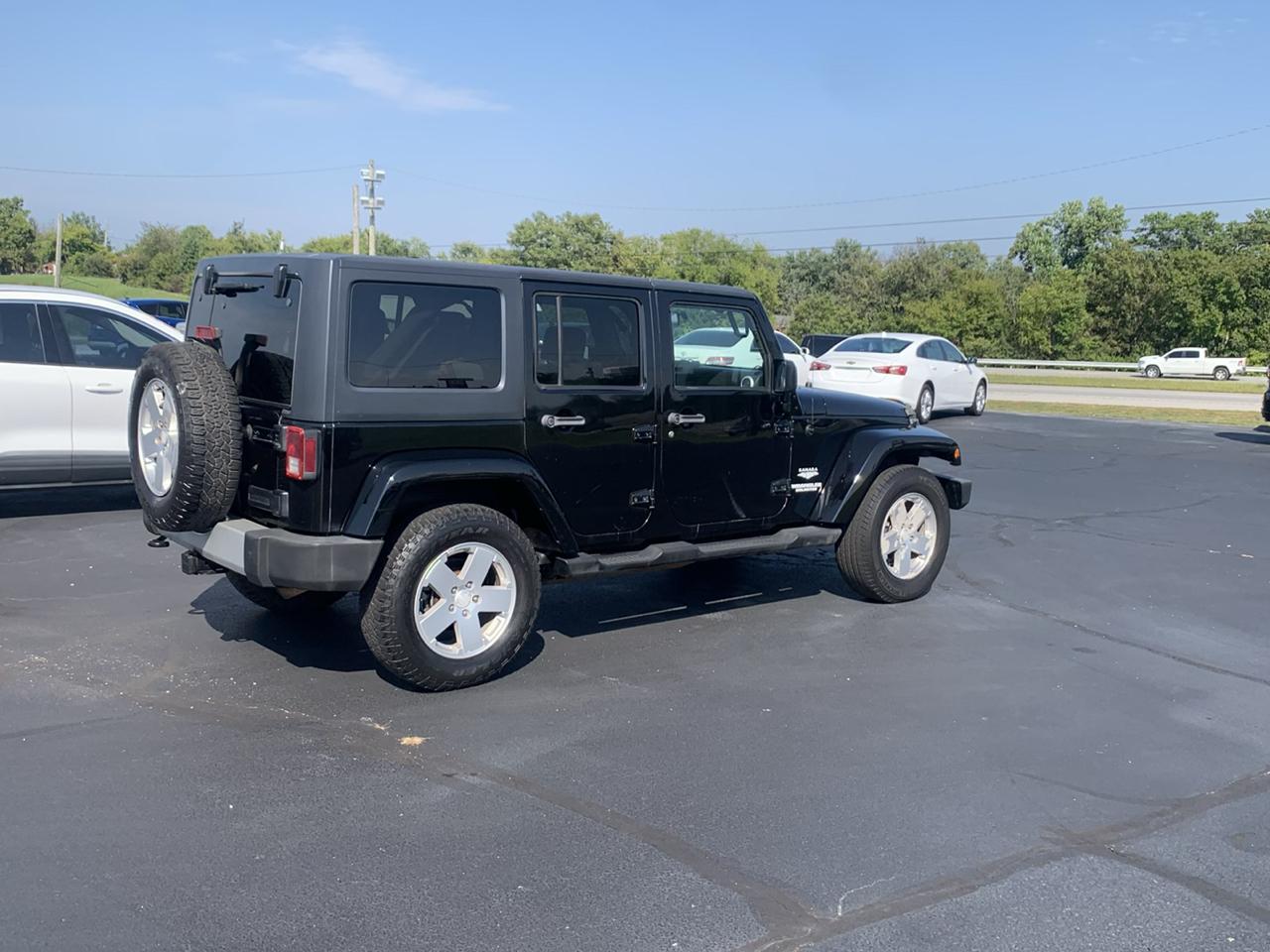 Jeep Wrangler Unlimited 4WD 4dr Sahara 2010