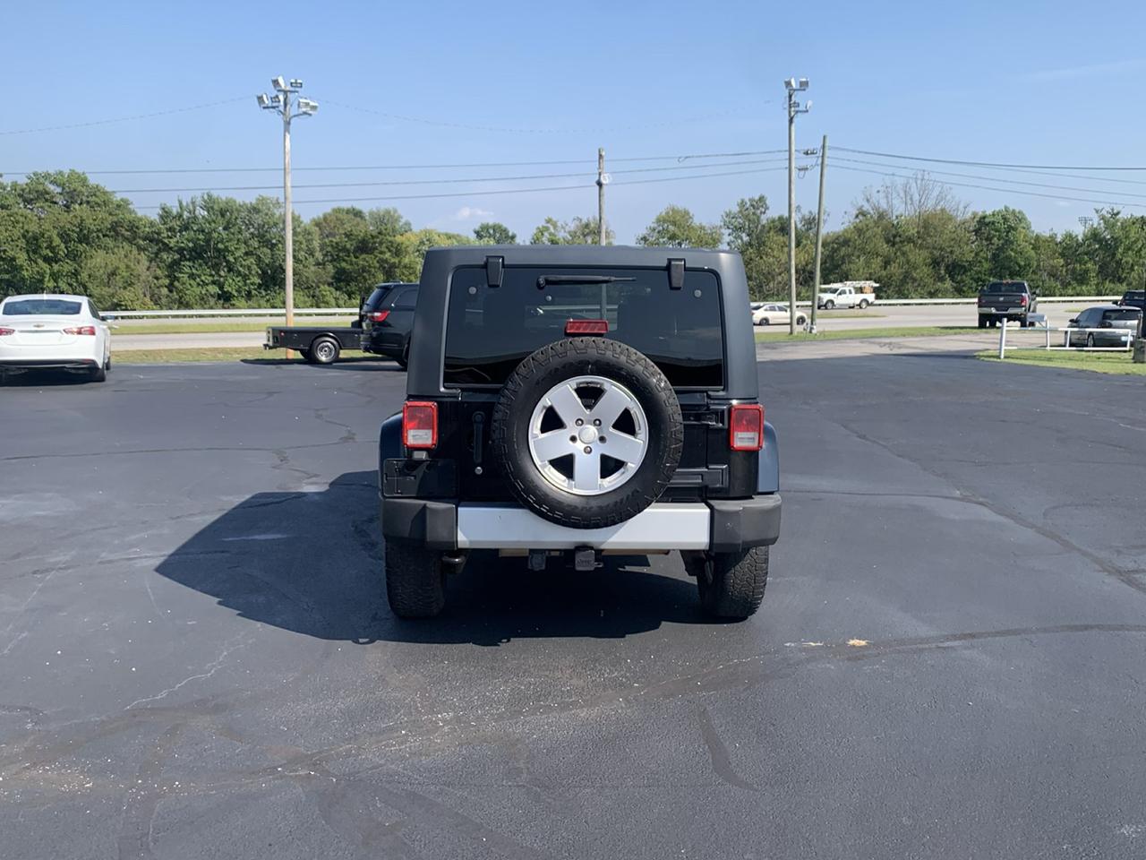 Jeep Wrangler Unlimited 4WD 4dr Sahara 2010