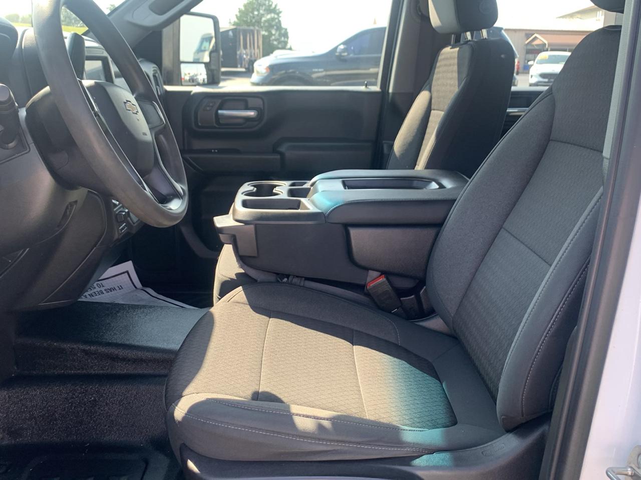 Chevrolet Silverado 3500HD CC 4WD Crew Cab 177" WB, 60" CA Work Truck 2020