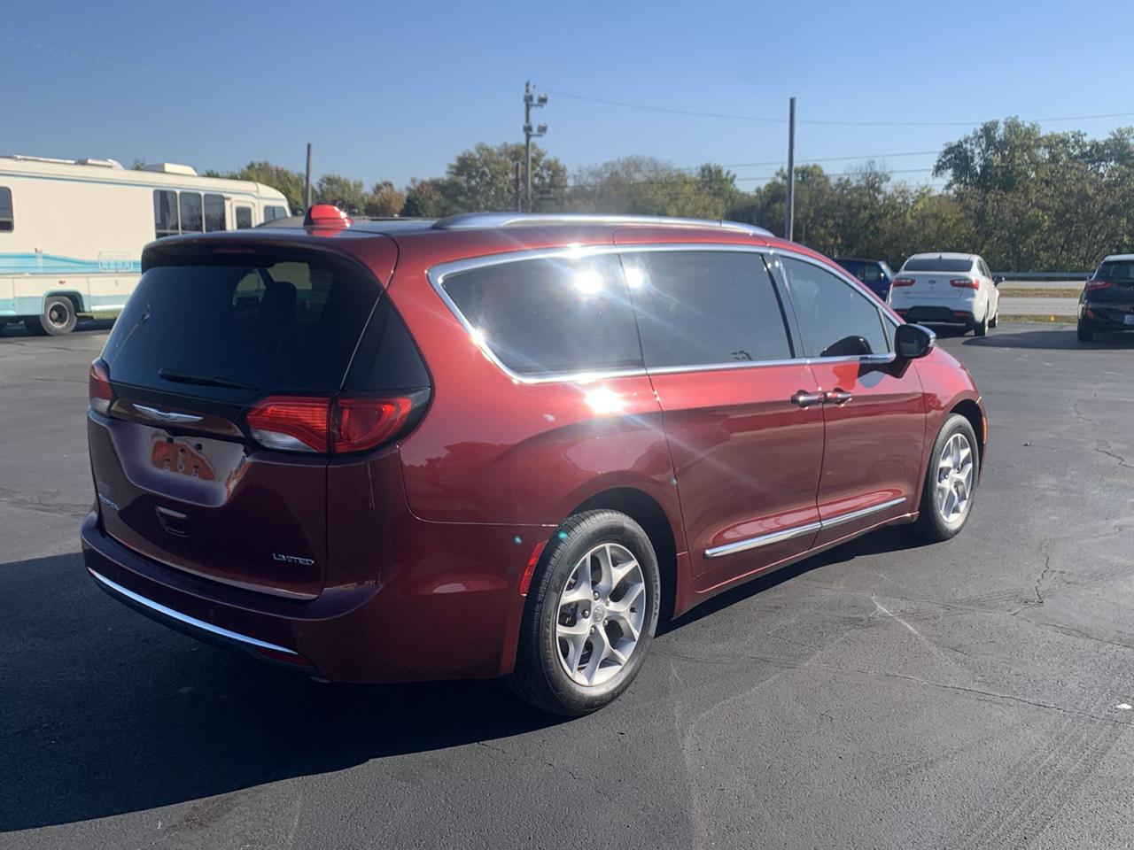 Chrysler Pacifica Limited FWD 2020