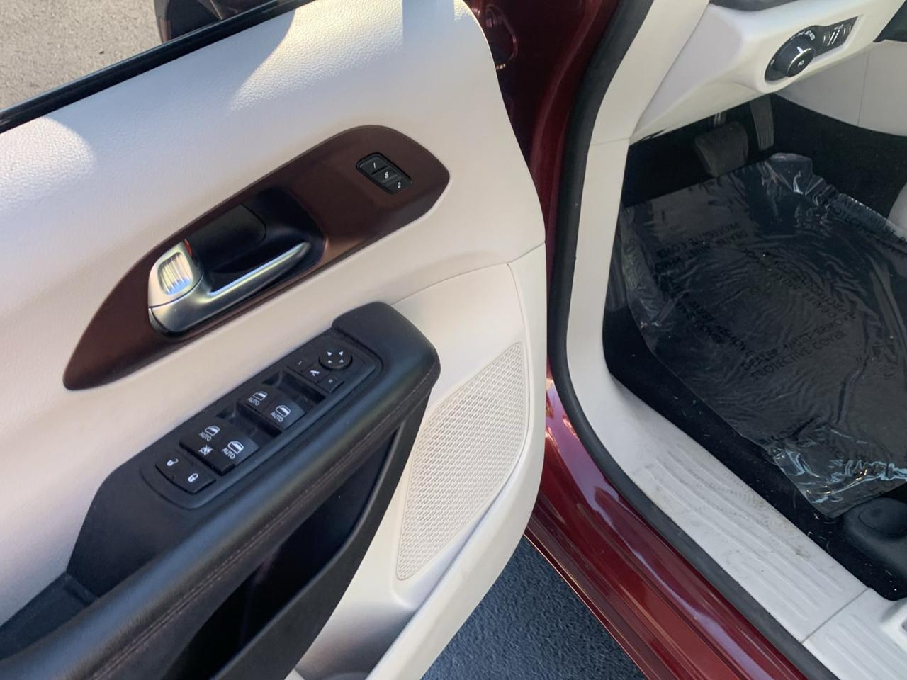 Chrysler Pacifica Limited FWD 2020