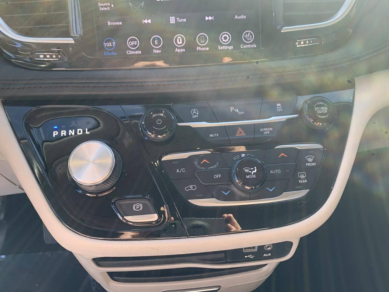 Chrysler Pacifica Limited FWD 2020