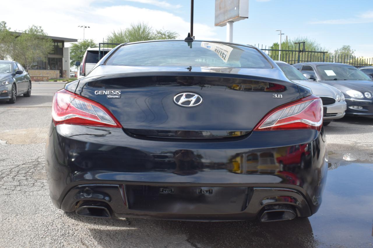 Hyundai Genesis Coupe 3.8 Ultimate 6MT 2015