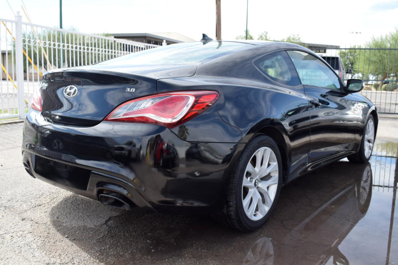 Hyundai Genesis Coupe 3.8 Ultimate 6MT 2015