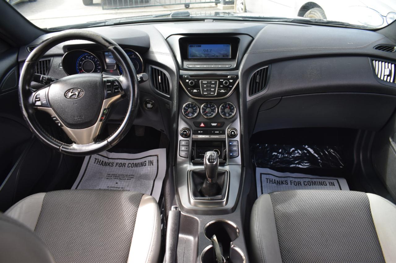 Hyundai Genesis Coupe 3.8 Ultimate 6MT 2015