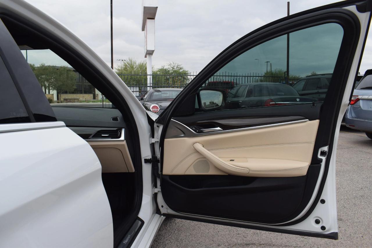 BMW 5-Series 530i 2018