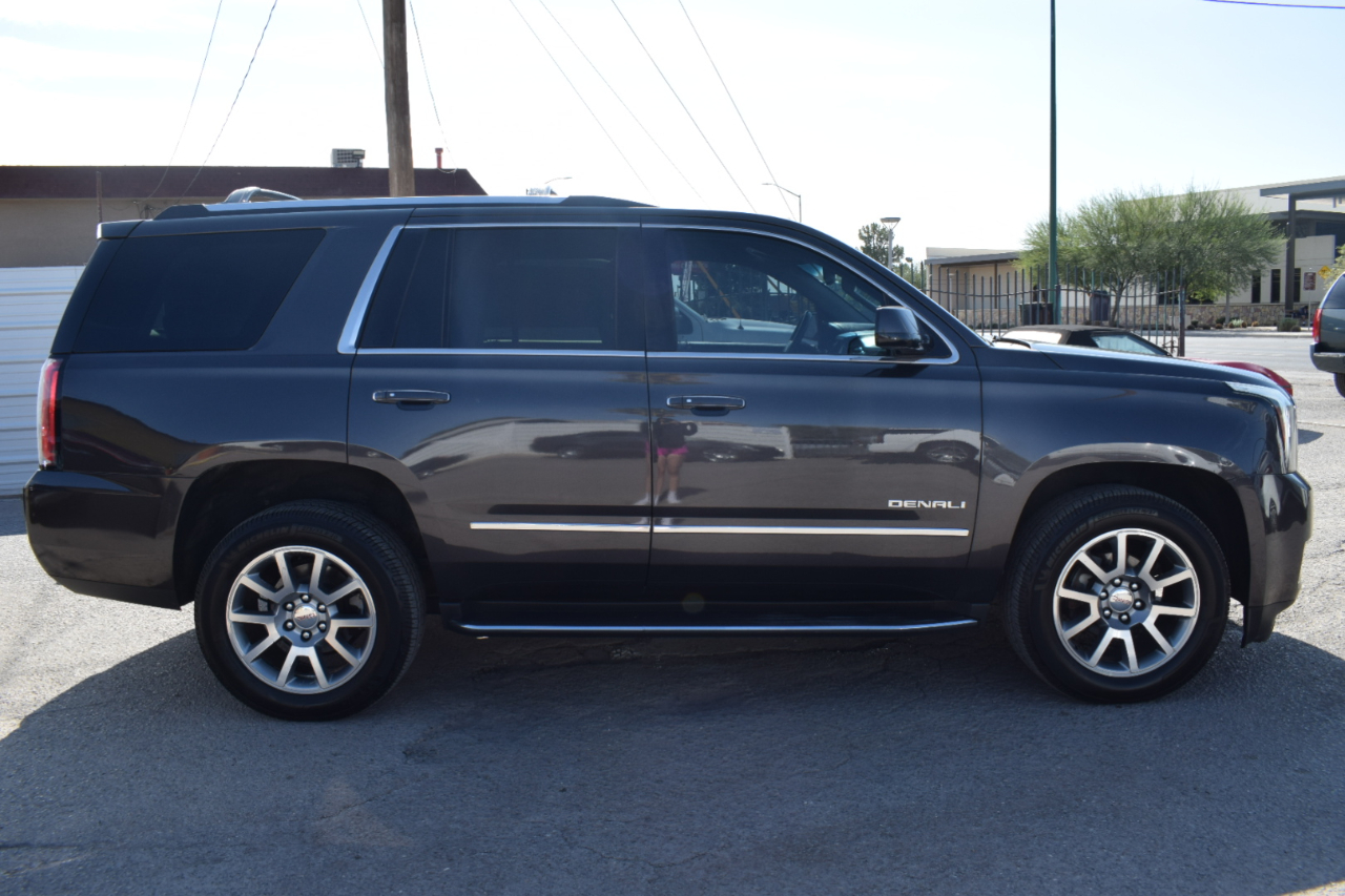 GMC Yukon Denali 4WD 2017 GMC Yukon Denali 4WD 2017