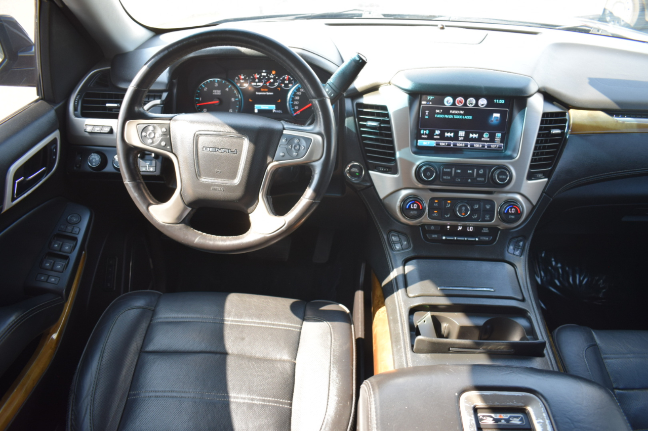 GMC Yukon Denali 4WD 2017 GMC Yukon Denali 4WD 2017