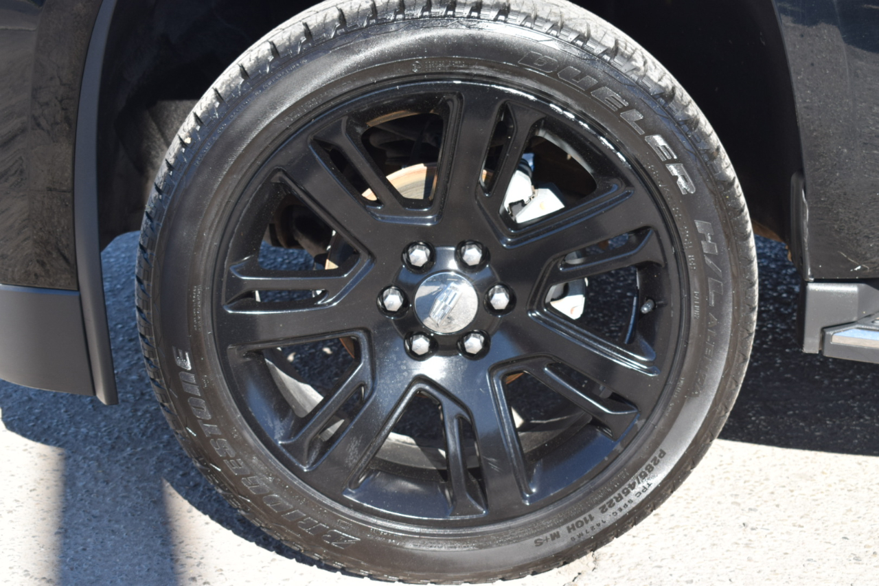 Cadillac Escalade Luxury 2WD 2017 Cadillac Escalade Luxury 2WD 2017