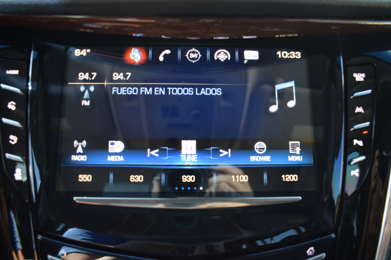 Cadillac Escalade Luxury 2WD 2017 Cadillac Escalade Luxury 2WD 2017