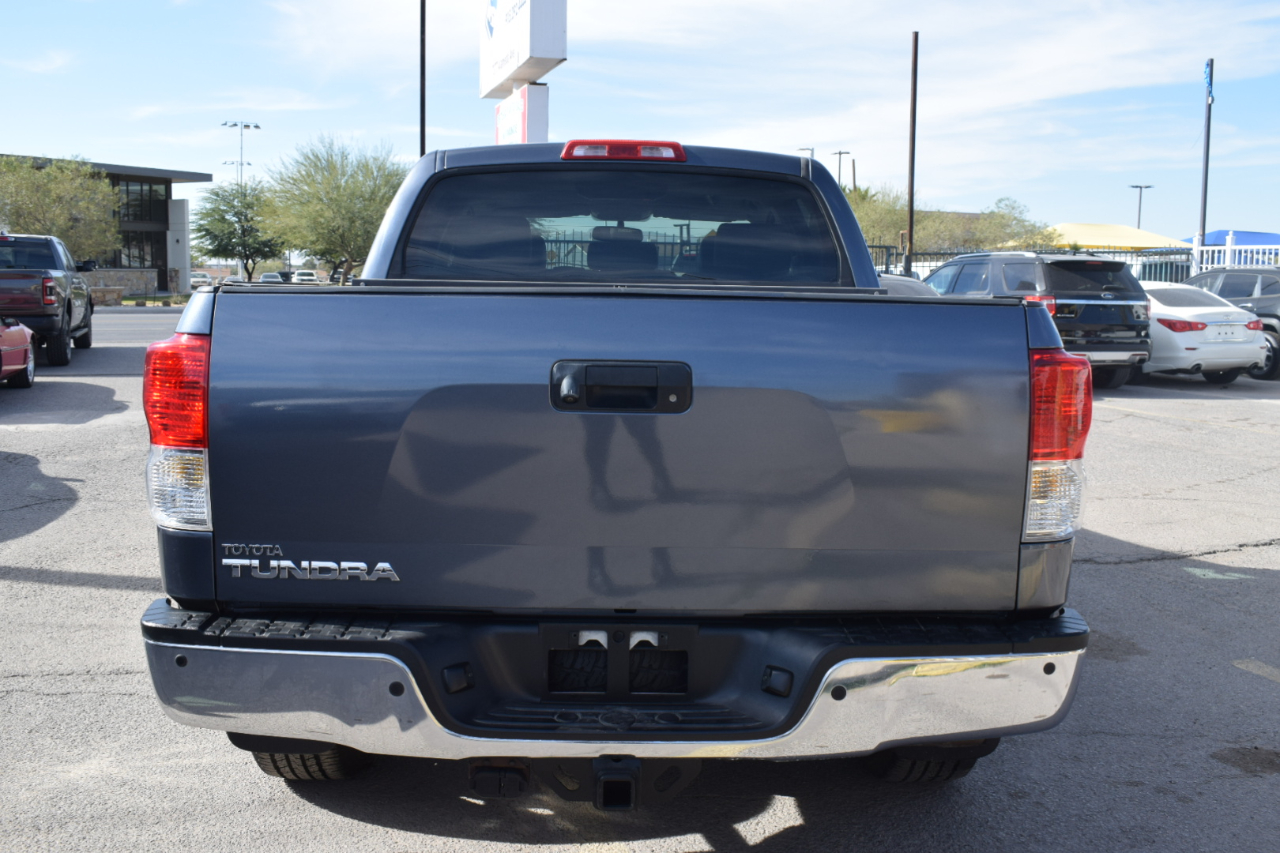 Toyota Tundra Limited 5.7L CrewMax 2WD 2010