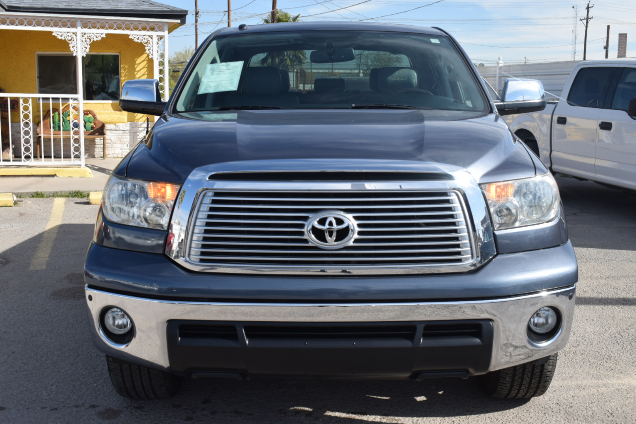 Toyota Tundra Limited 5.7L CrewMax 2WD 2010
