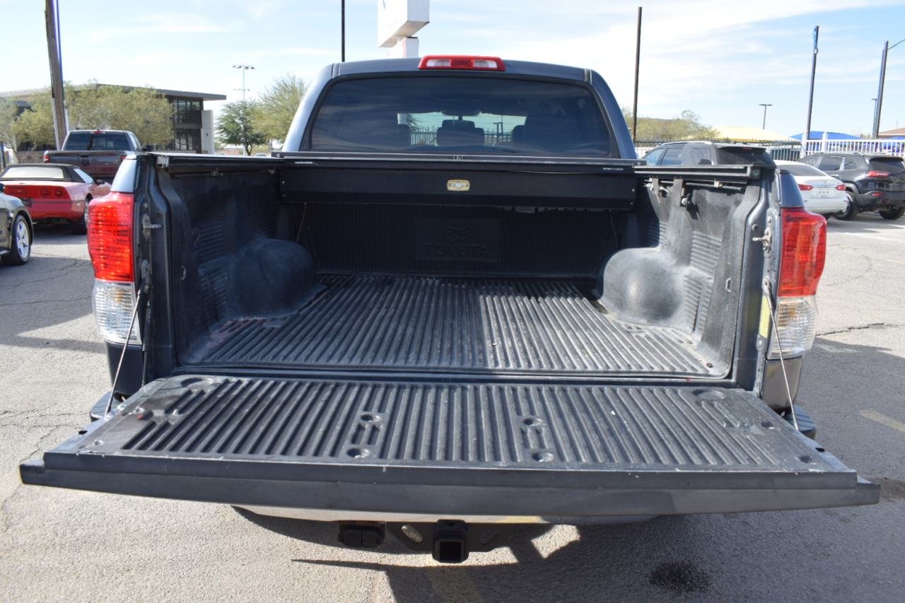 Toyota Tundra Limited 5.7L CrewMax 2WD 2010