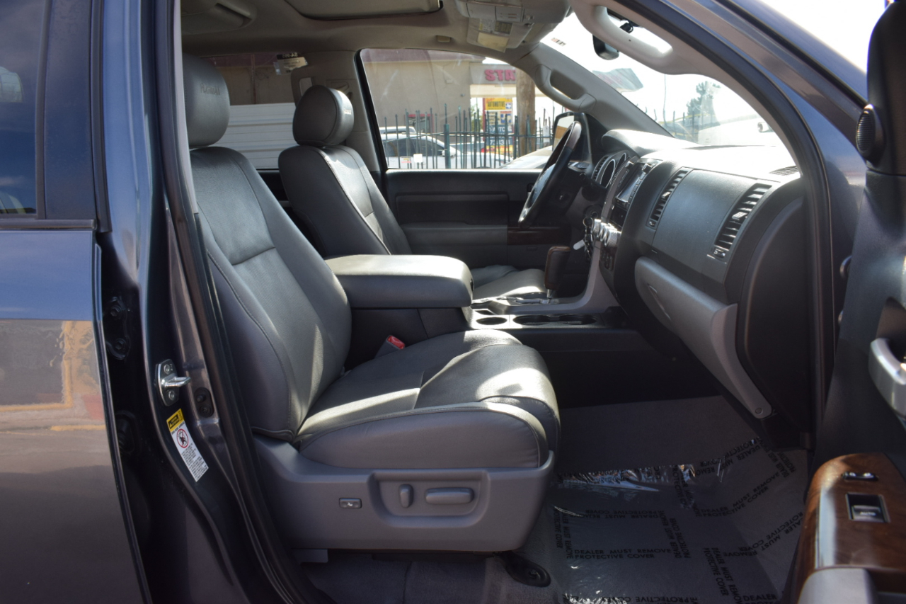 Toyota Tundra Limited 5.7L CrewMax 2WD 2010