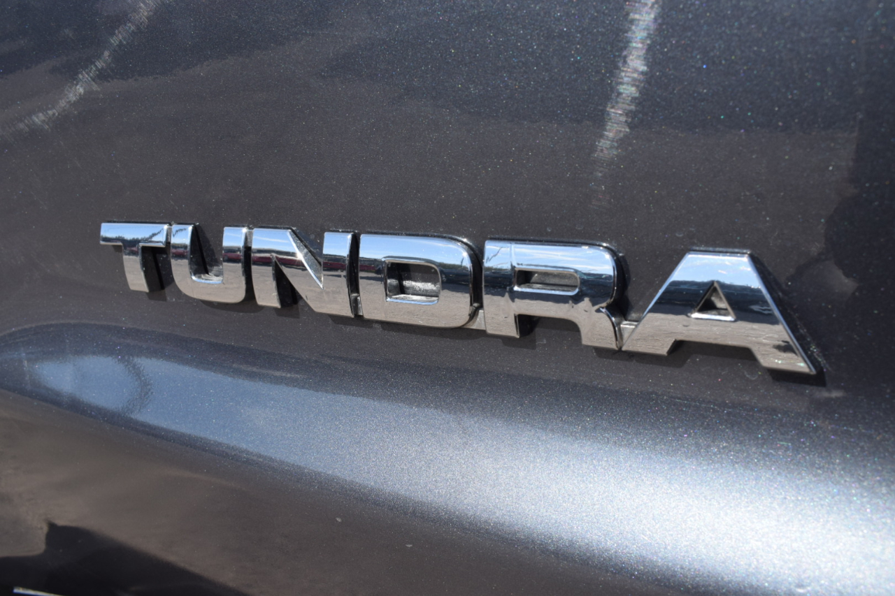 Toyota Tundra Limited 5.7L CrewMax 2WD 2010