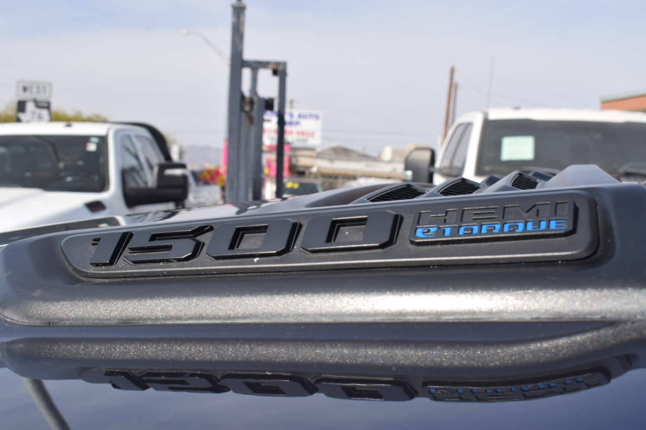 RAM 1500 Rebel Crew Cab SB 4WD 2022