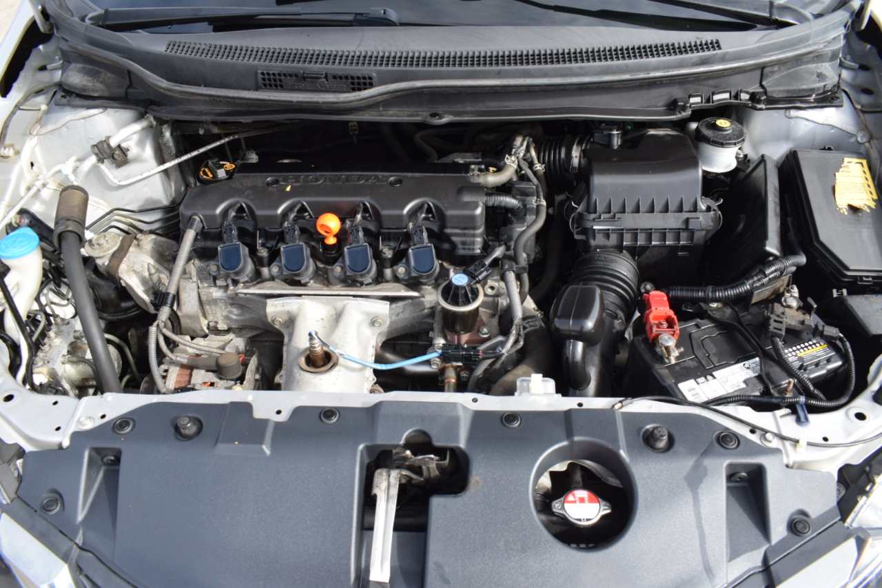 Honda Civic LX Sedan 5-Speed AT 2013