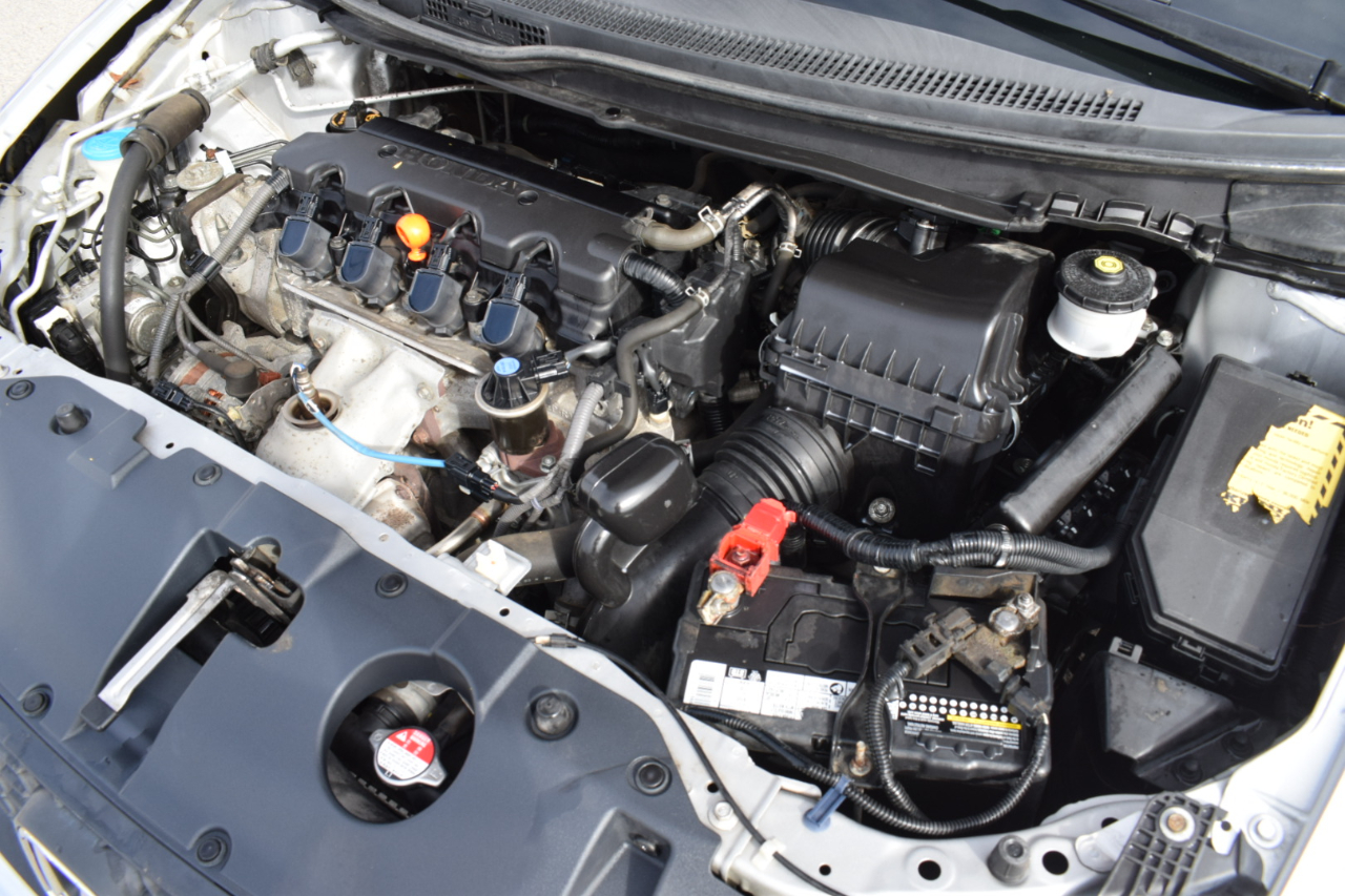 Honda Civic LX Sedan 5-Speed AT 2013