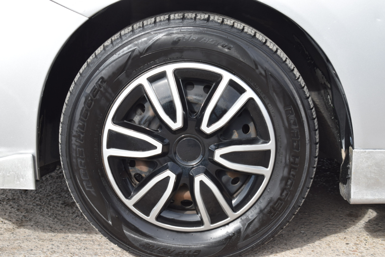 Honda Civic LX Sedan 5-Speed AT 2013