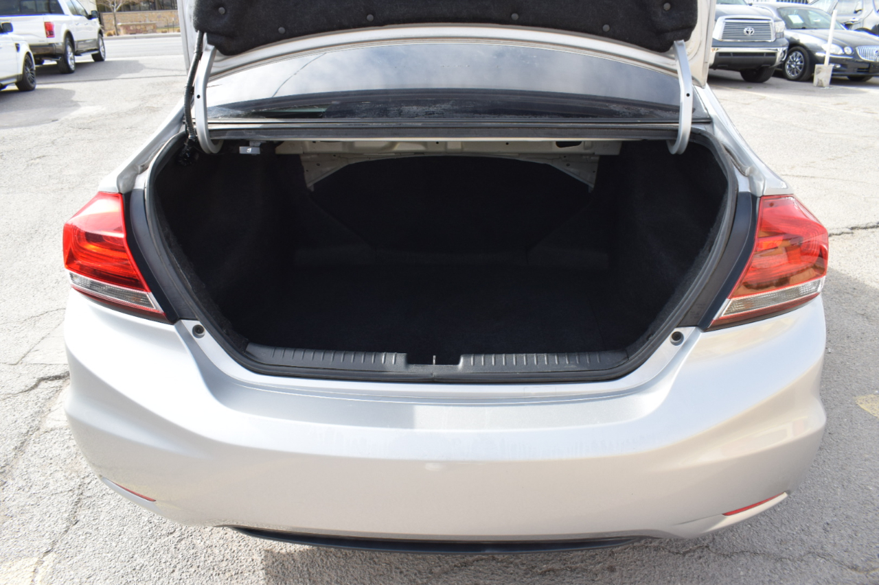 Honda Civic LX Sedan 5-Speed AT 2013