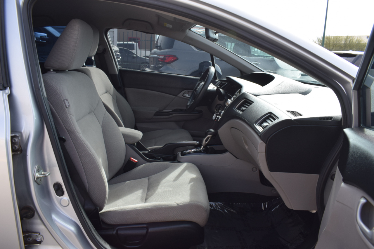 Honda Civic LX Sedan 5-Speed AT 2013