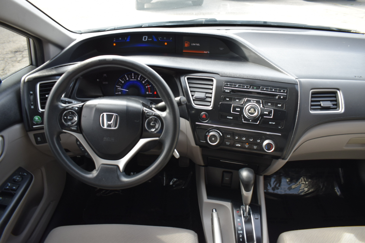 Honda Civic LX Sedan 5-Speed AT 2013