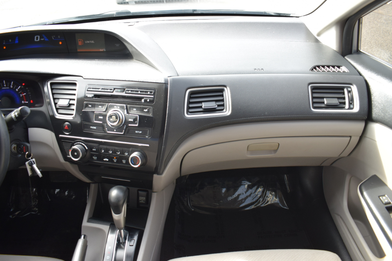 Honda Civic LX Sedan 5-Speed AT 2013