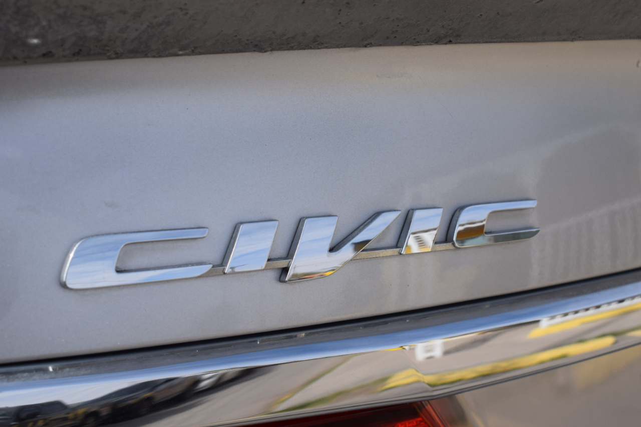 Honda Civic LX Sedan 5-Speed AT 2013