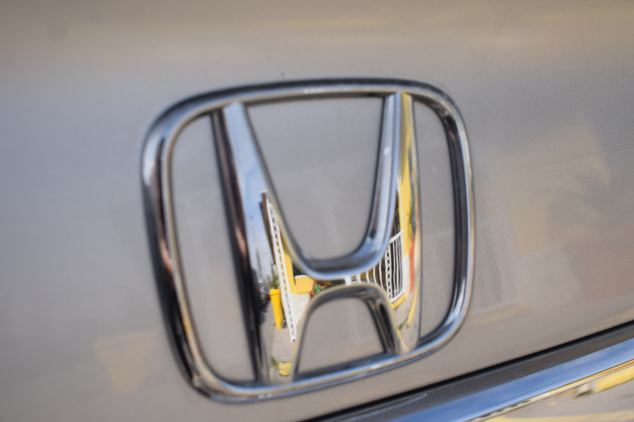 Honda Civic LX Sedan 5-Speed AT 2013