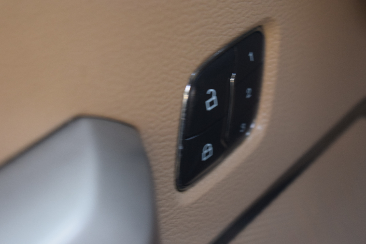 Ford F-150 Lariat SuperCrew 5.5-ft. Bed 2WD 2016