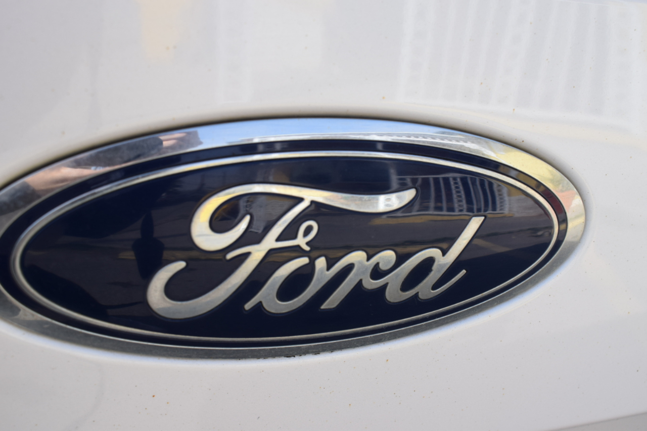 Ford F-150 Lariat SuperCrew 5.5-ft. Bed 2WD 2016