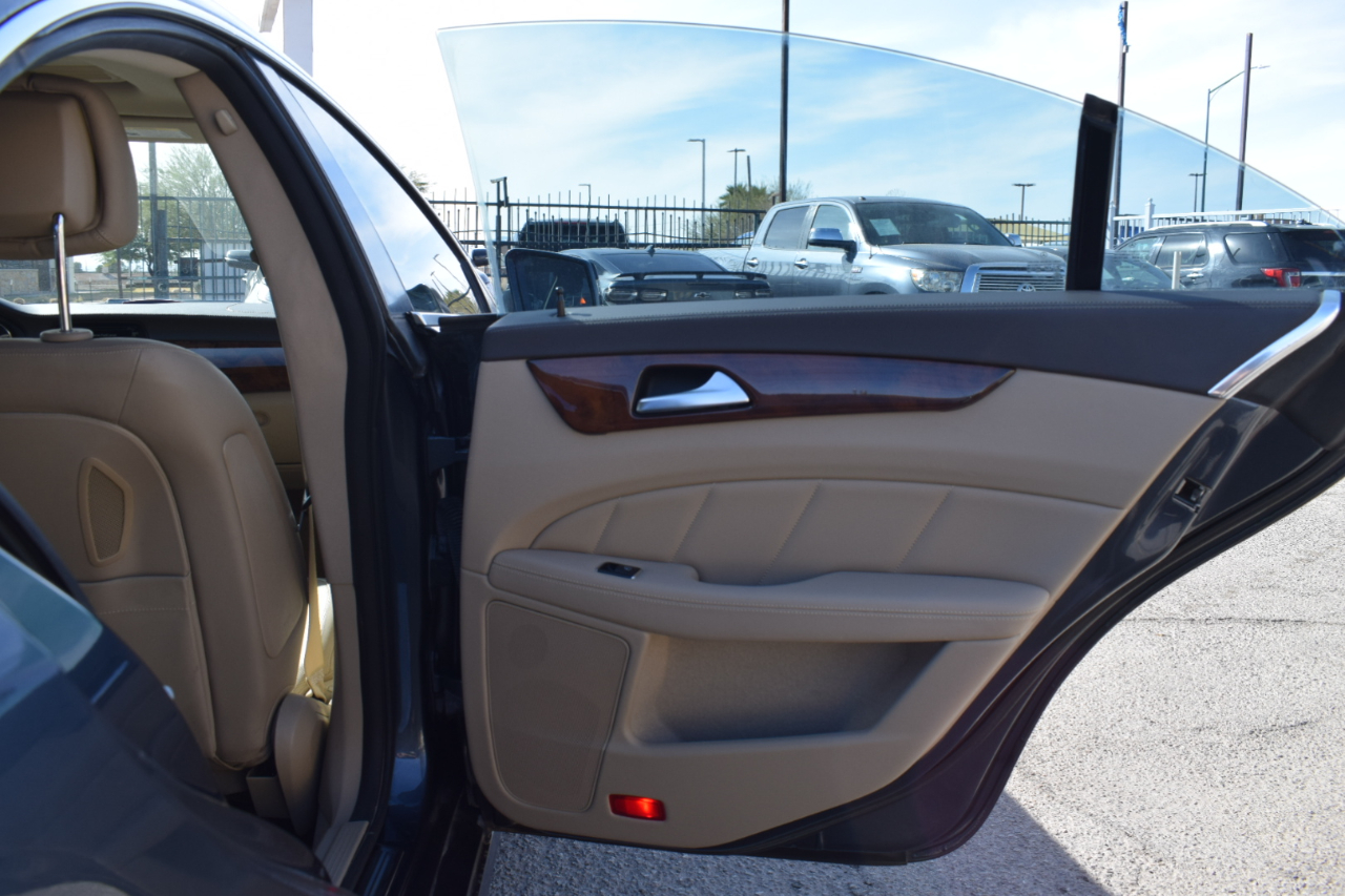 Mercedes-Benz CLS-Class CLS550 2014