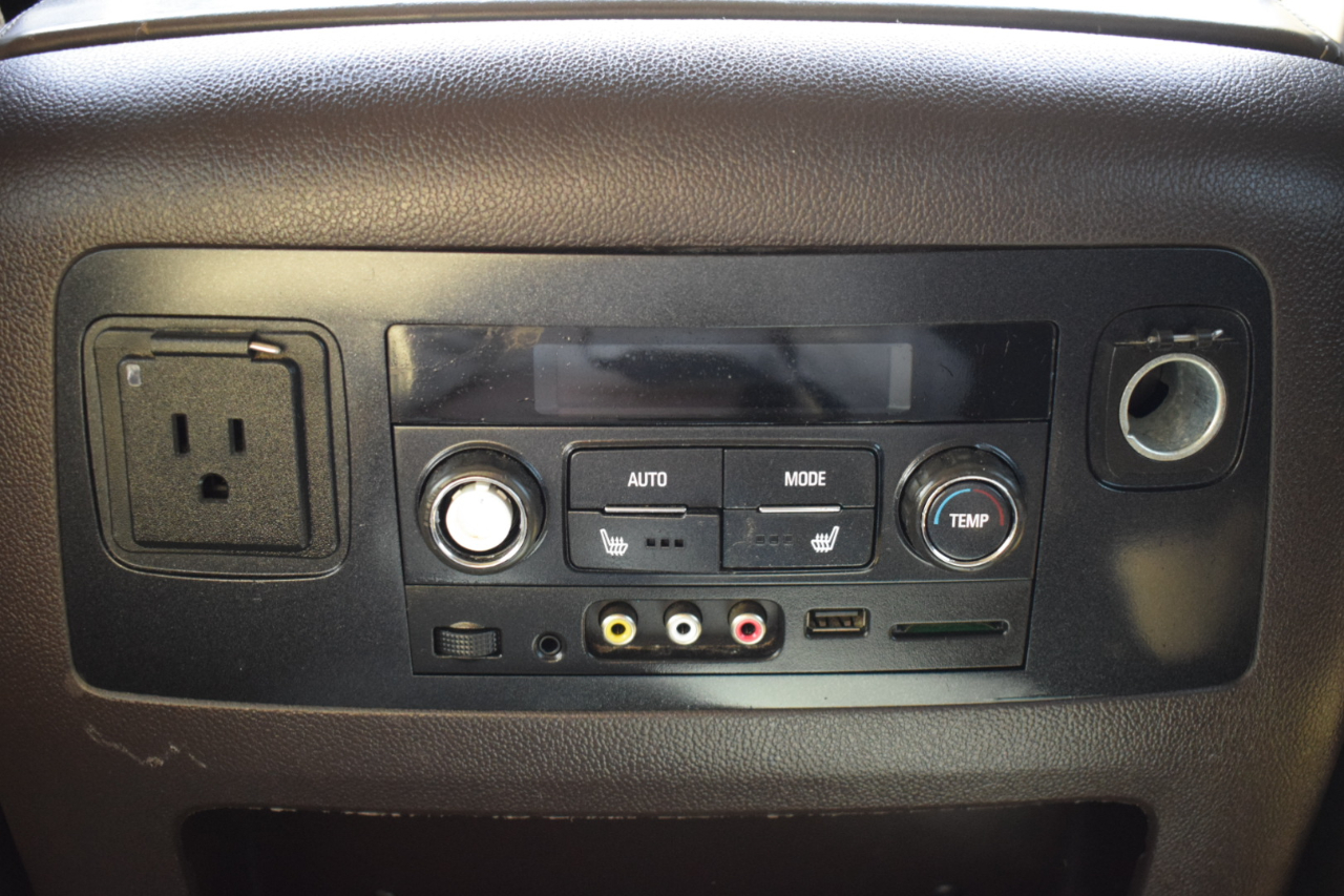 GMC Yukon Denali 2WD 2015